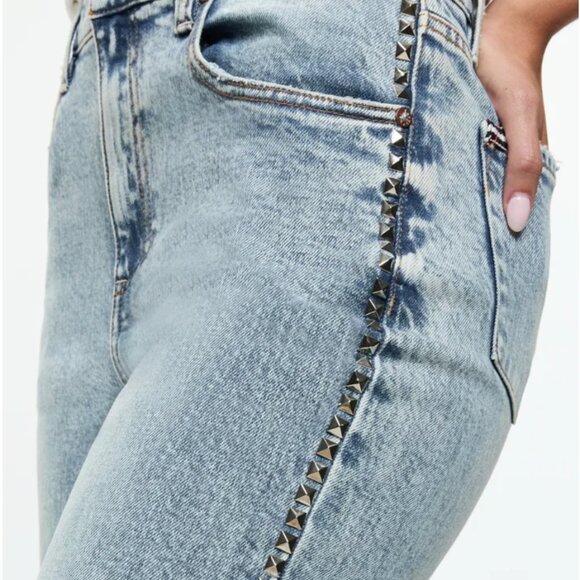 Alice + Olivia BODIE STUDDED JEAN - Picture 6 of 7